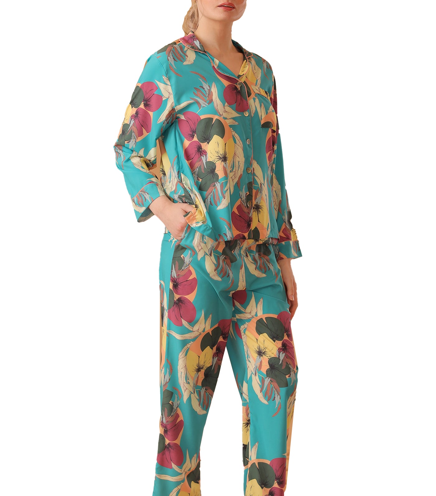 Brana Pajama Set in Blue Multicolor