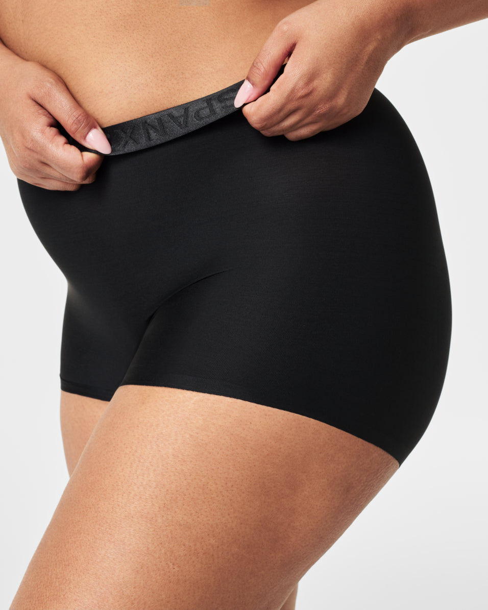 Sheer Control Shaping Boyshort Very Black