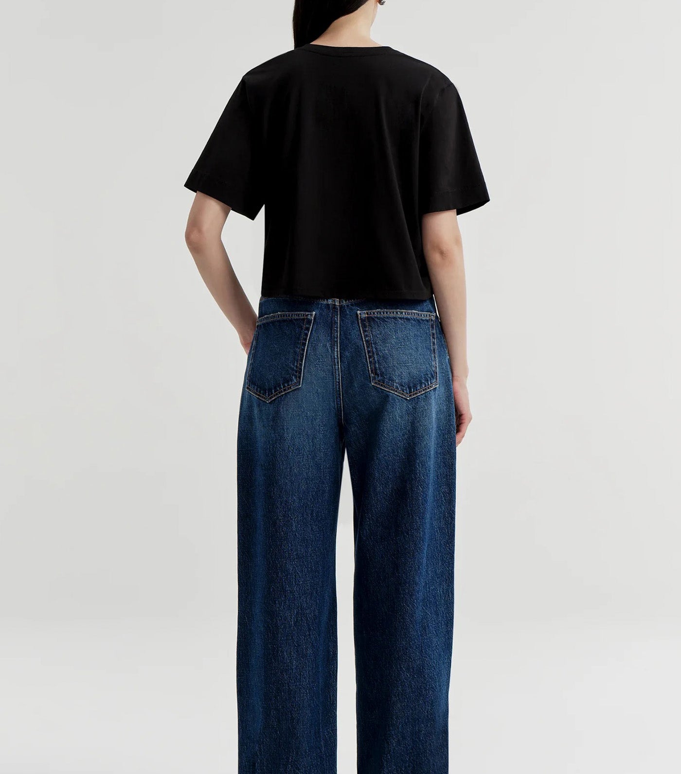 Kali Relaxed Crop Tee Black