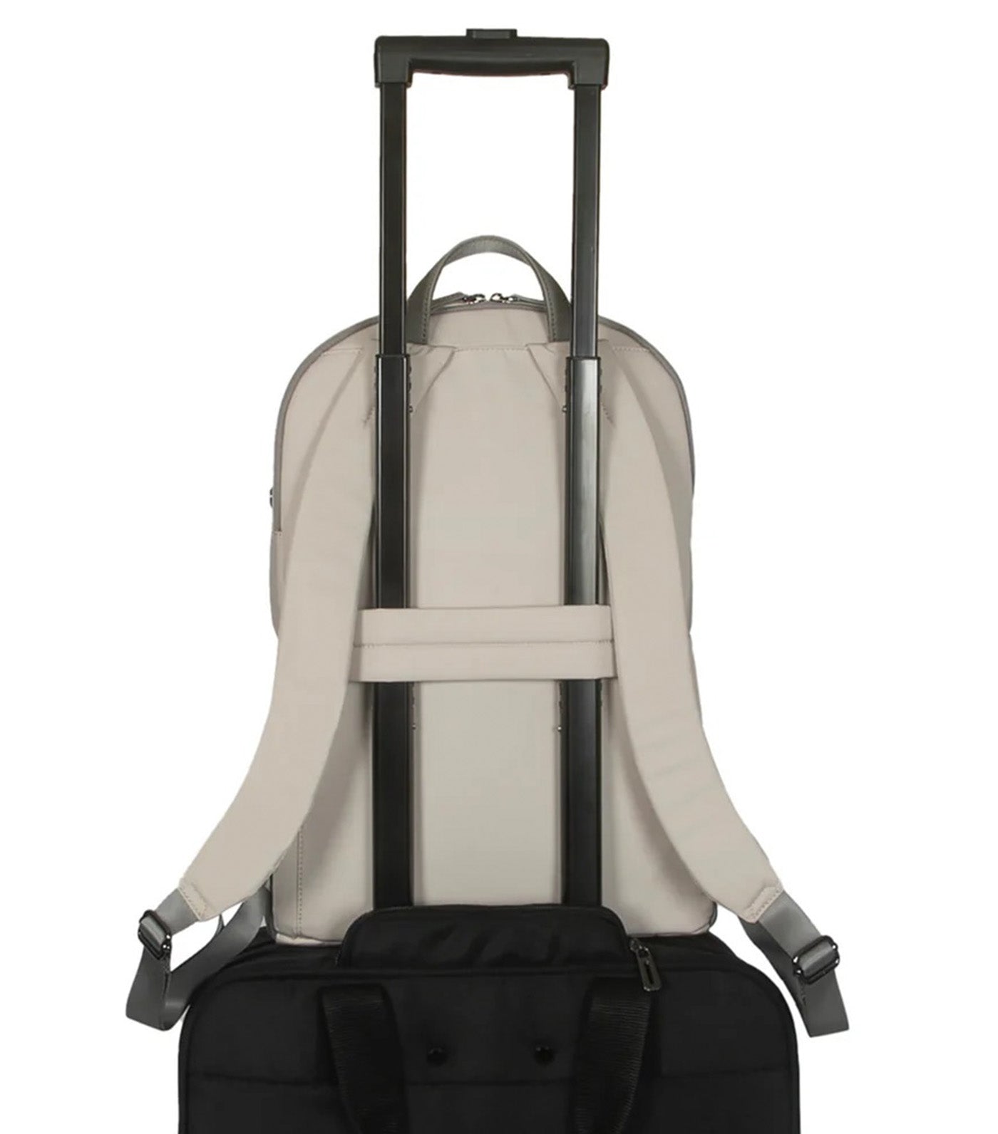 15-16in Ávila Backpack