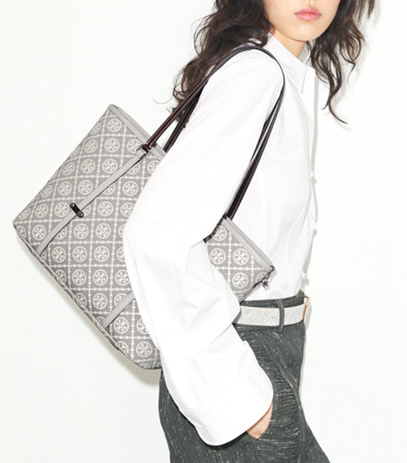 T Monogram Utility Small Zip Tote Gray
