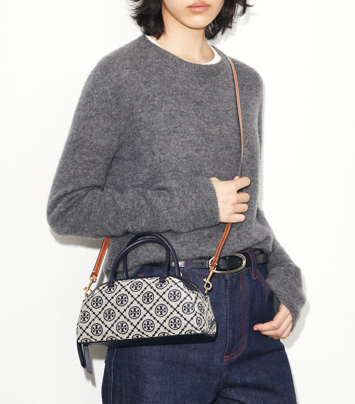 T Monogram Small Bowler Tory Navy