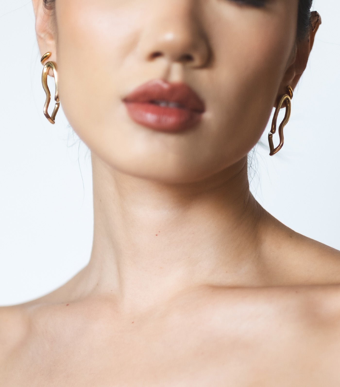 Golden Monstera Uwea Earrings Gold