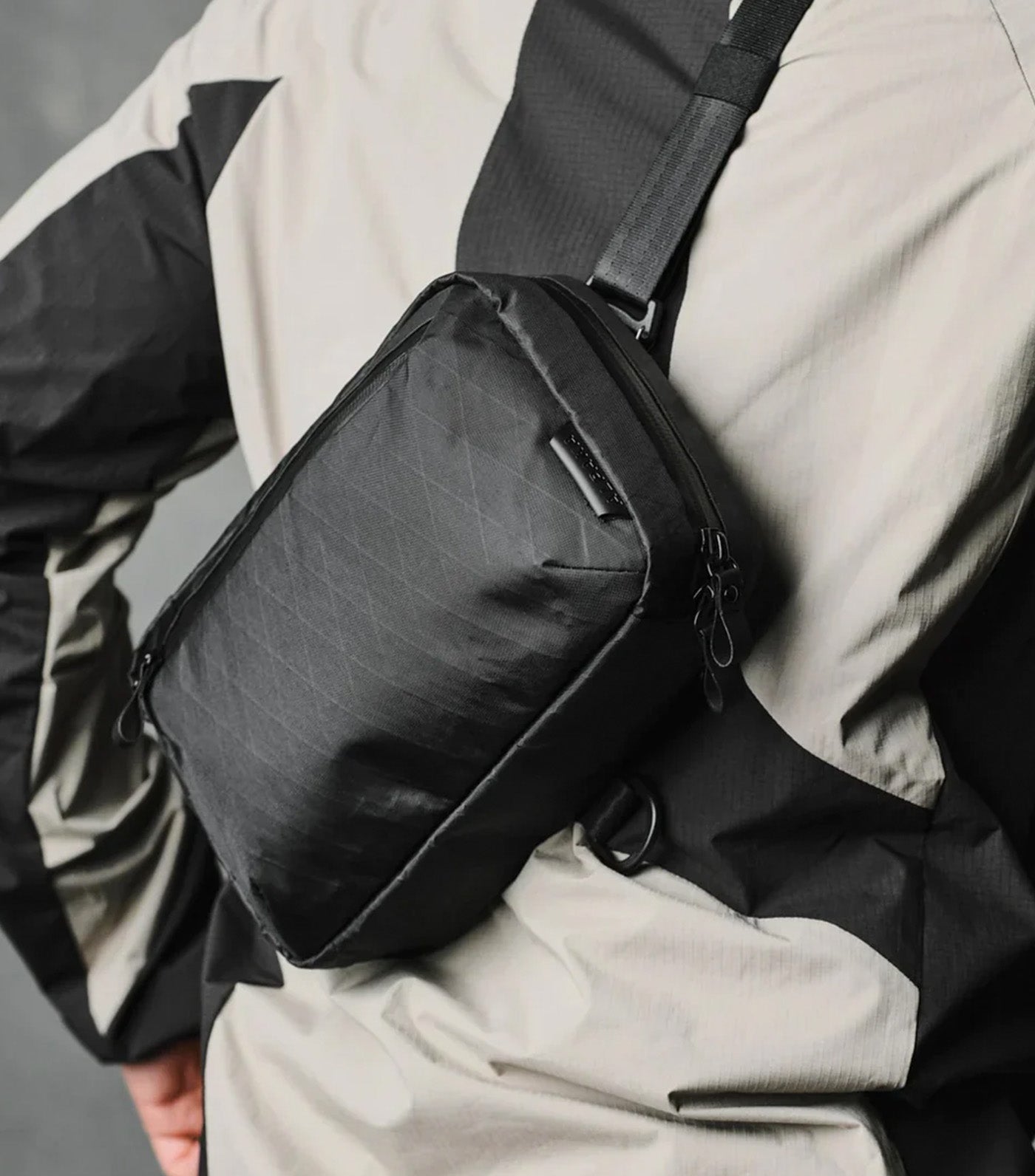 Elements Tech Case V2 VX21 Black