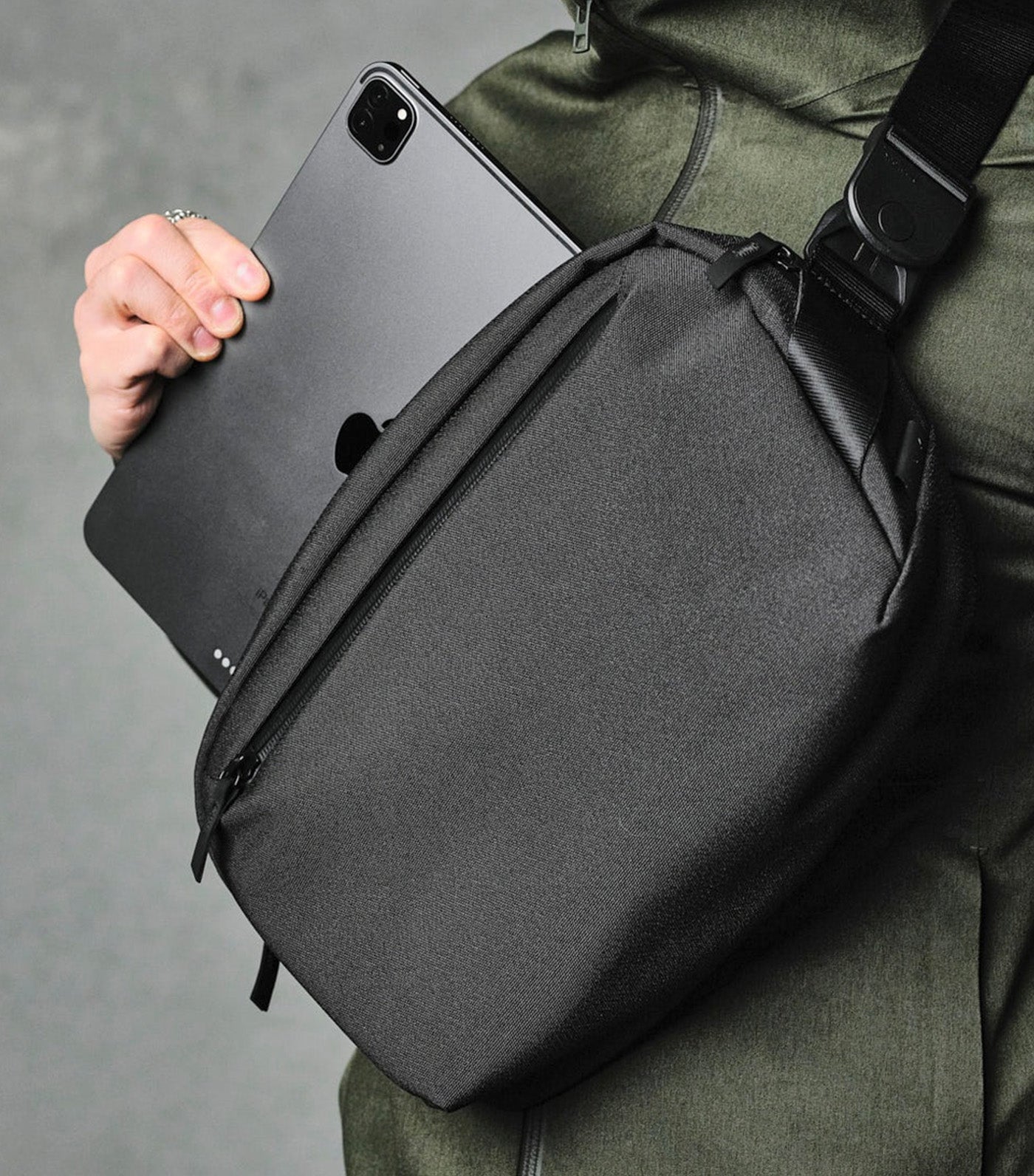 Go Sling Axoflux Black 600D