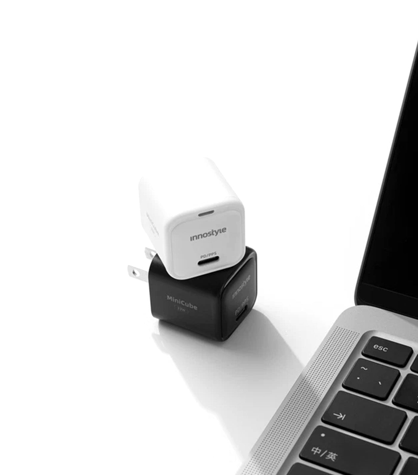 MiniCube 33W GaN Charger Black