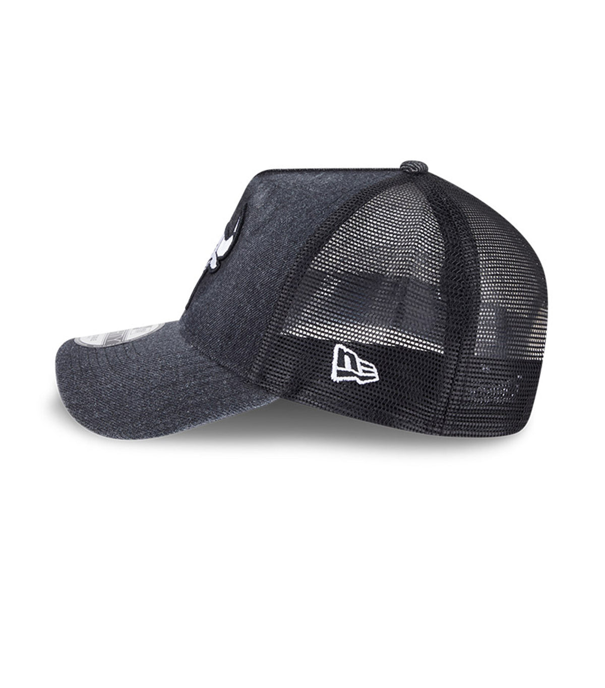Chicago Bulls Washed Denim Q126 9FORTY A-Frame Trucker Adjustable Cap Black
