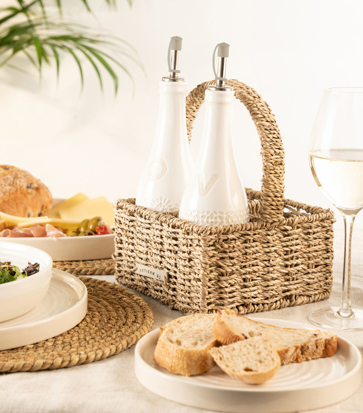 Seagrass Condiment Caddy