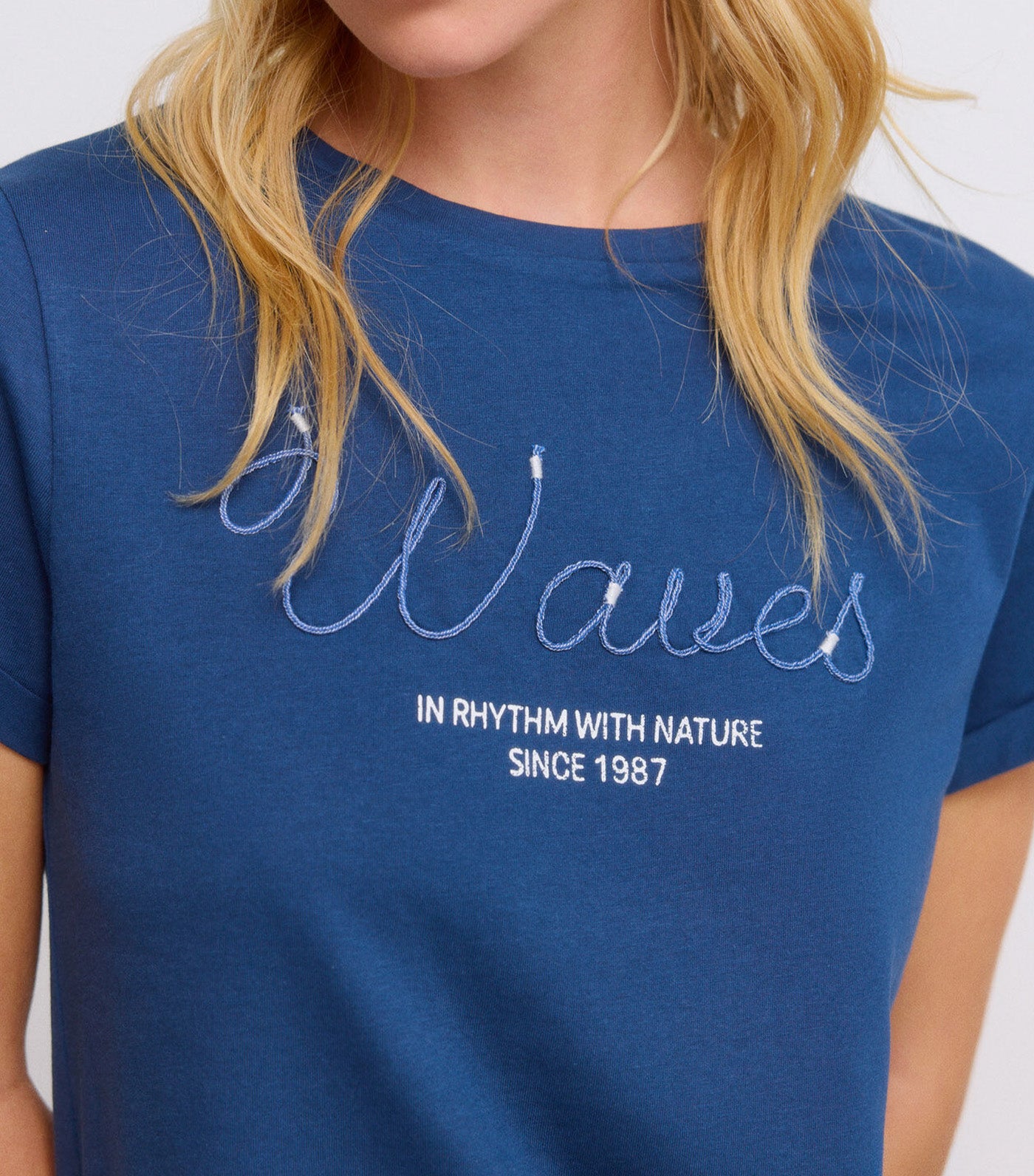 Waves Short-Sleeved T-Shirt Navy