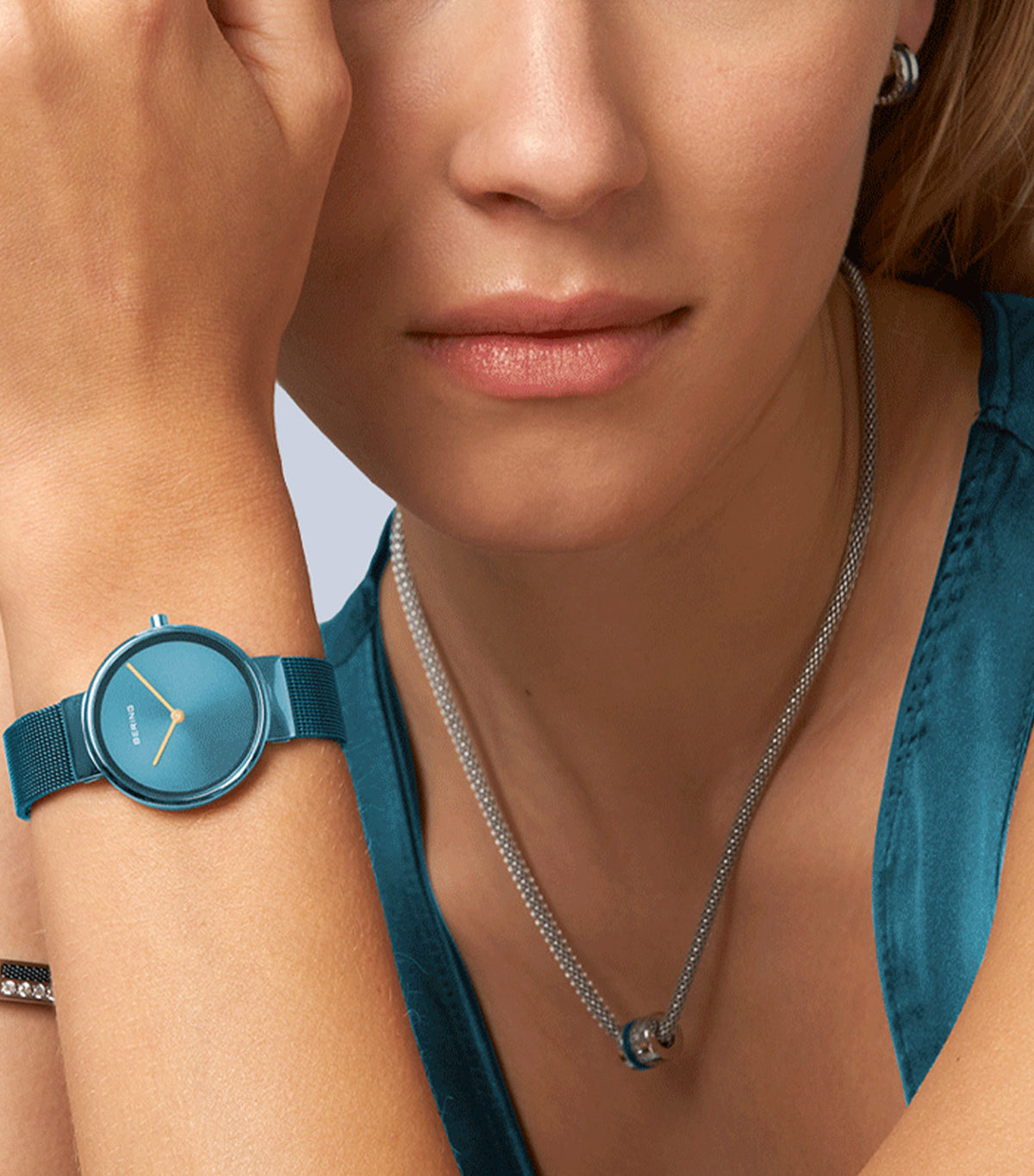 14531-388 Women's Steel Mesh Quartz Watch Blue