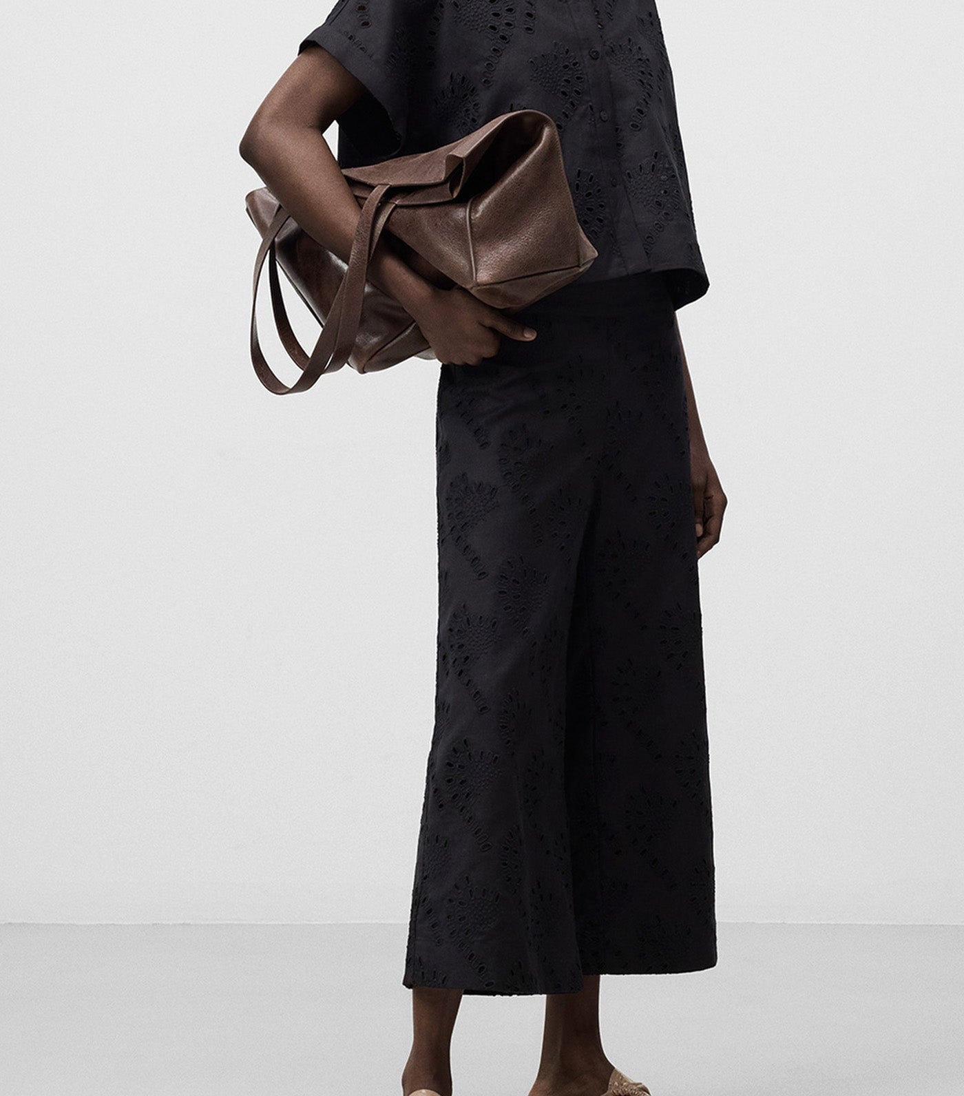 Linen Blend Embroidered Shirt Black