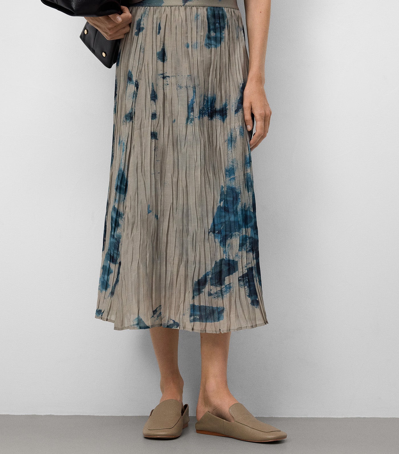 Adolfo Dominguez Printed Crinkle Skirt Taupe Print
