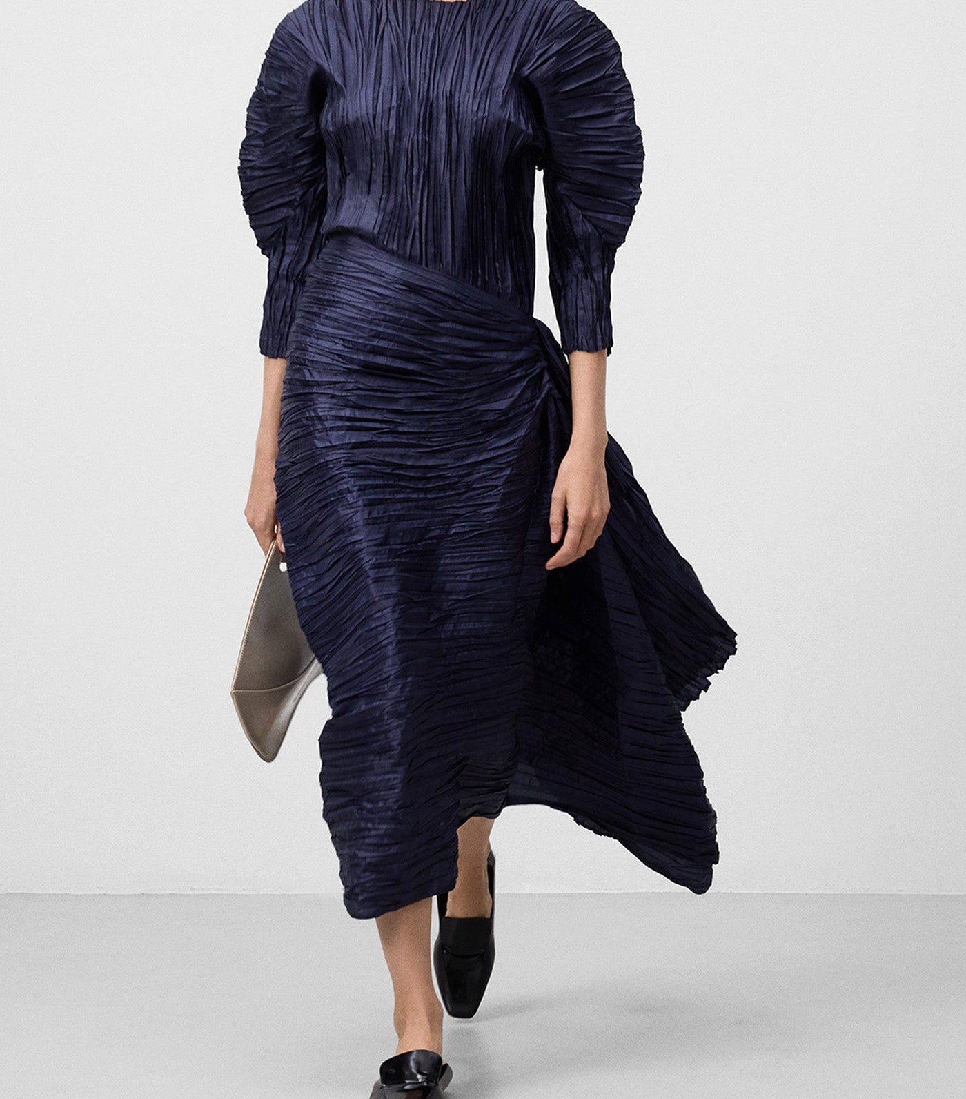 Crinkle Skirt with Side Volume Navy Blue