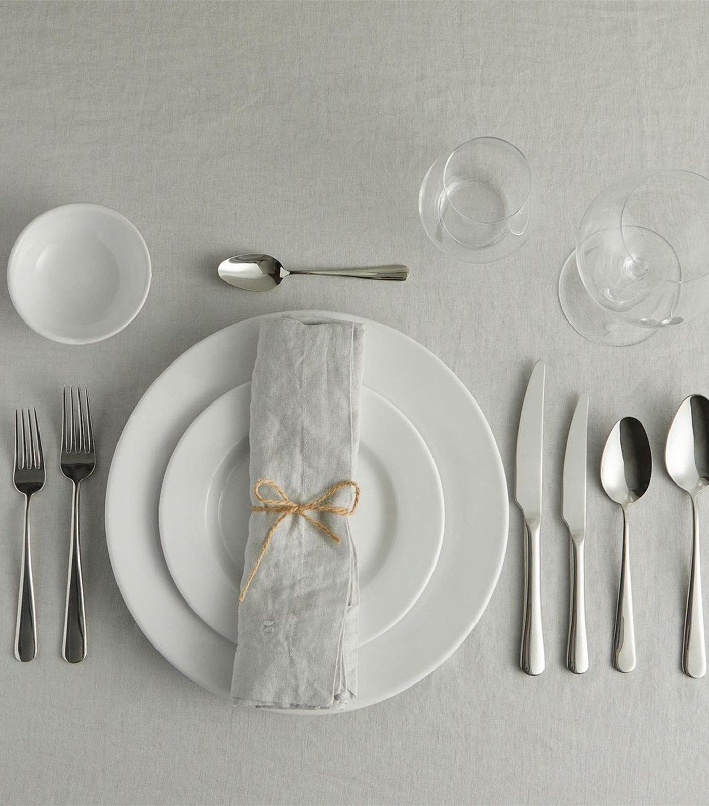 Luxor Flatware Set in Wooden Canteen Box Silver