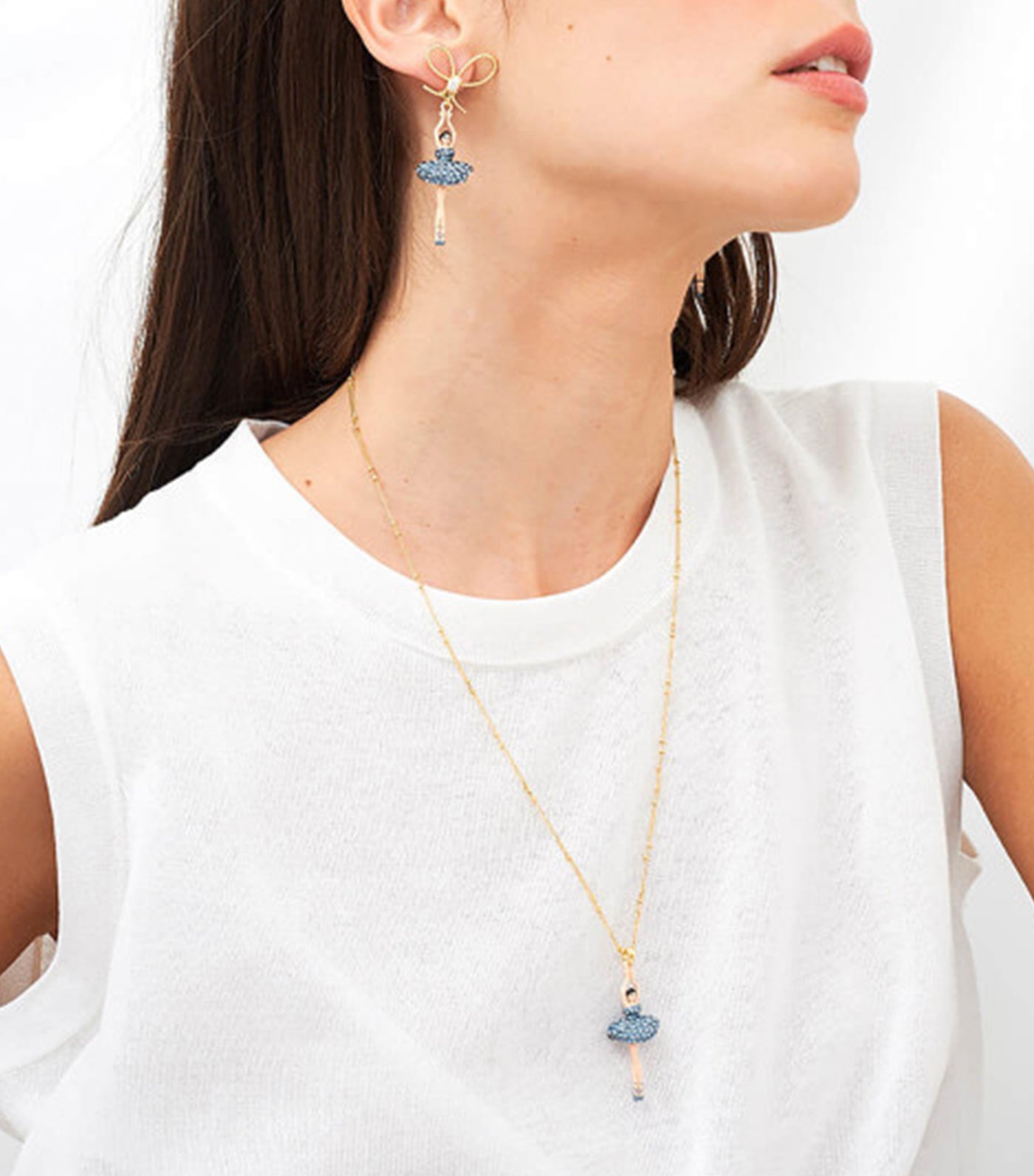 les néréides ballerina paved with rhinestones stud earrings blue