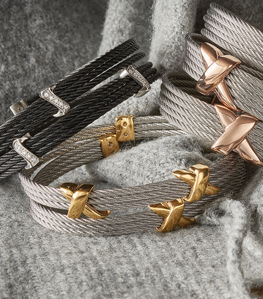 Twist Bangle Yellow Gold