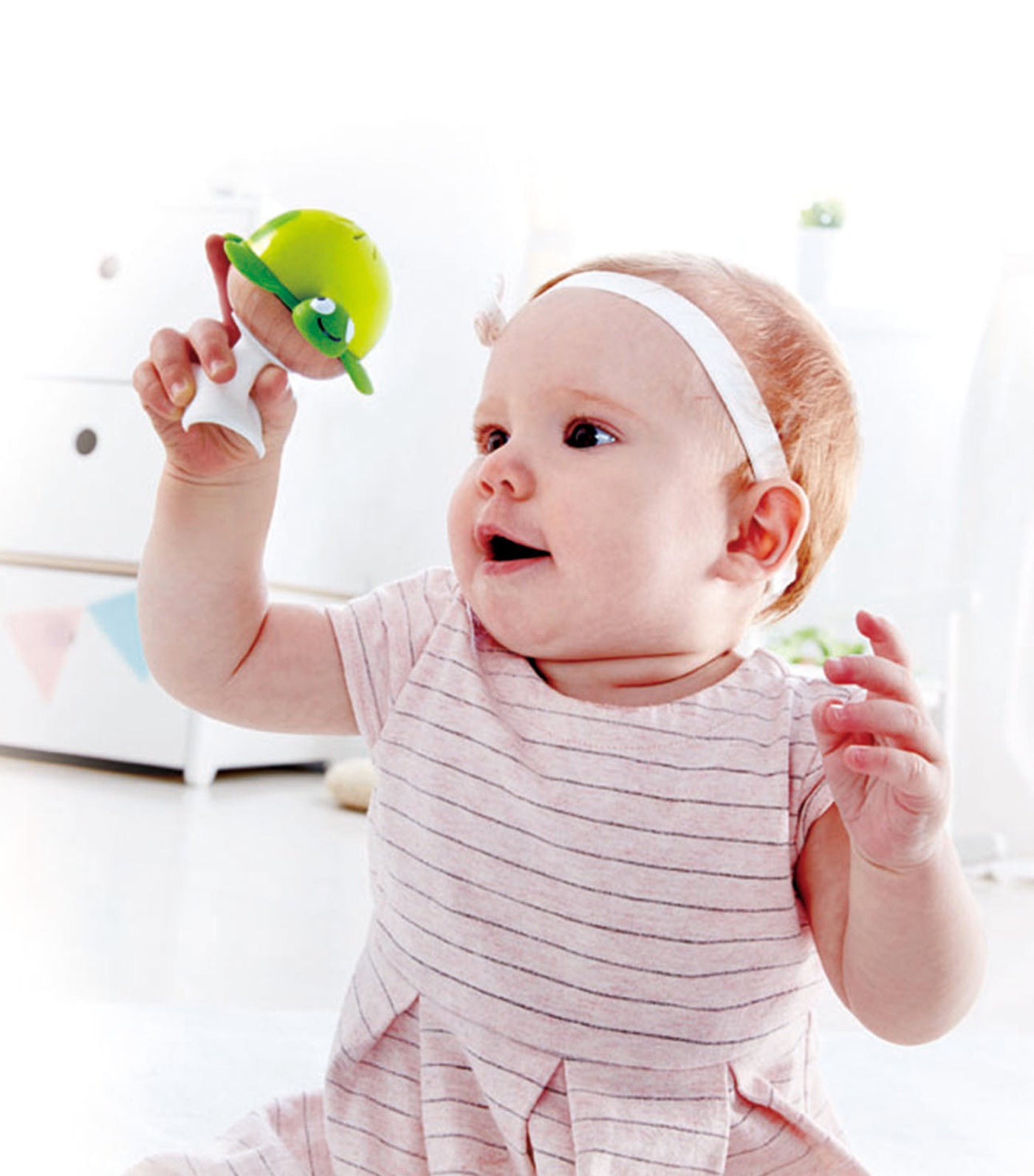 hape stay put rattle set