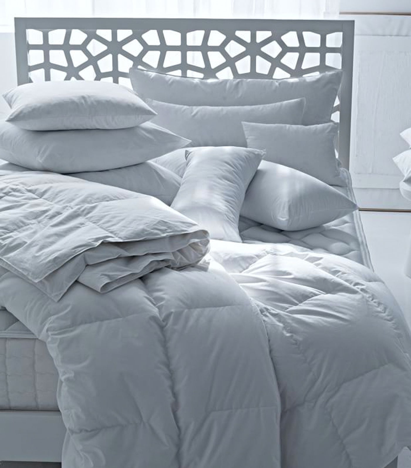 west elm Basic Down Alternative Pillow