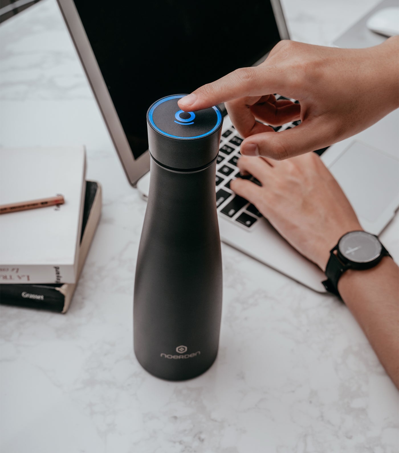 Noerden LIZ Smart Bottle, Black - 350ml