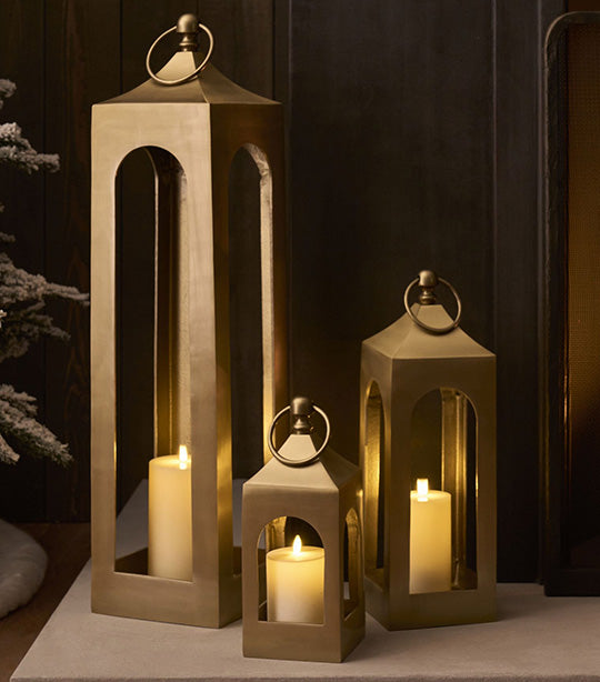 Pottery Barn Caleb Indoor/Outdoor Lantern