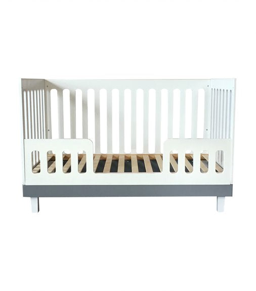 cuddlebug madison 3-in-1 convertible crib white/gray