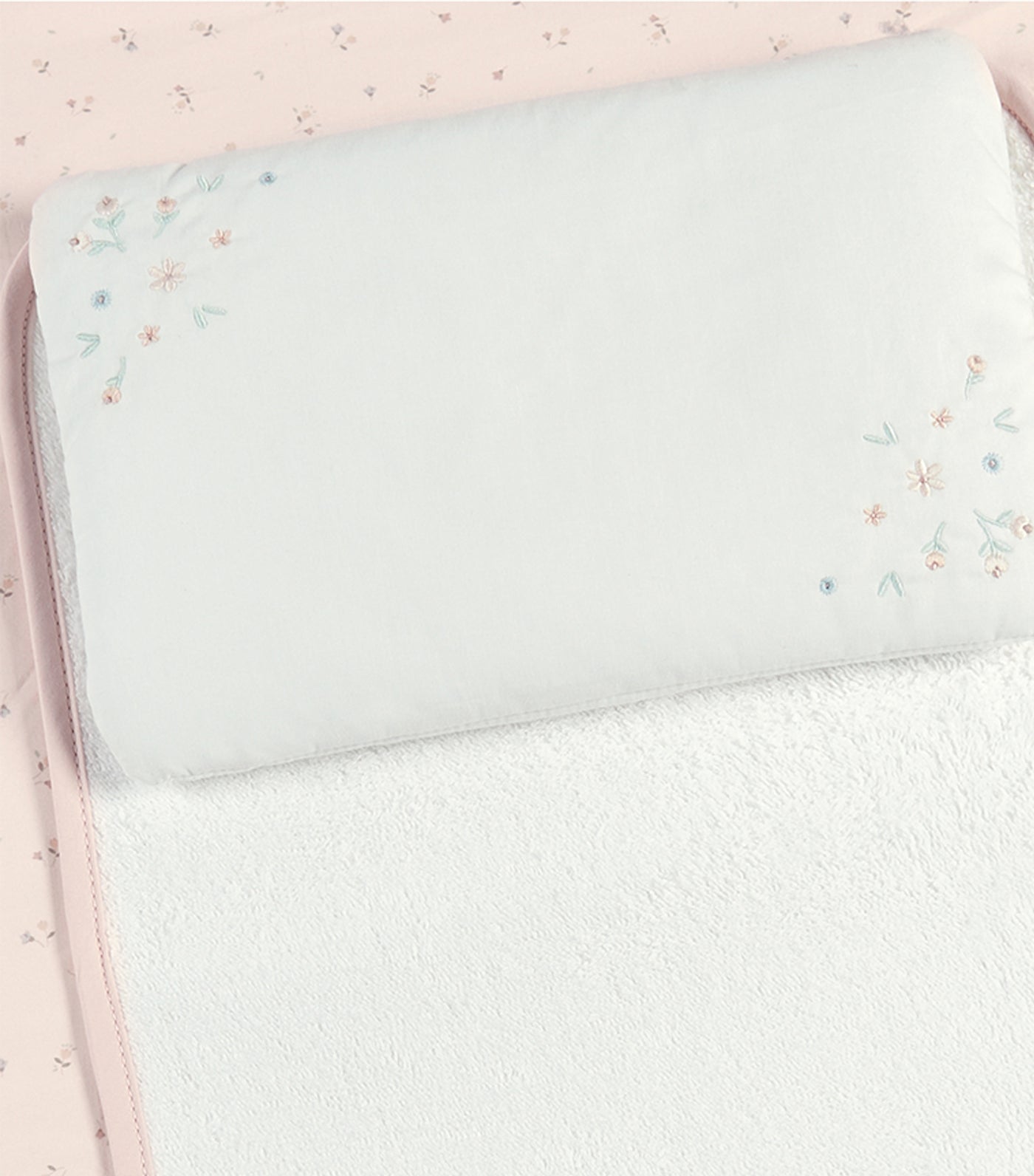 mamas & papas welcome to the world pink luxury changing mattress