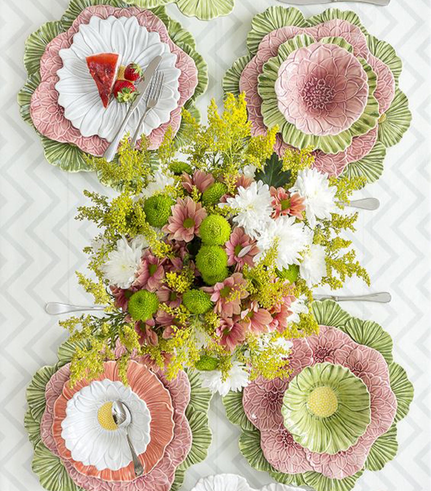 Bordallo Pinheiro Maria Flor Collection