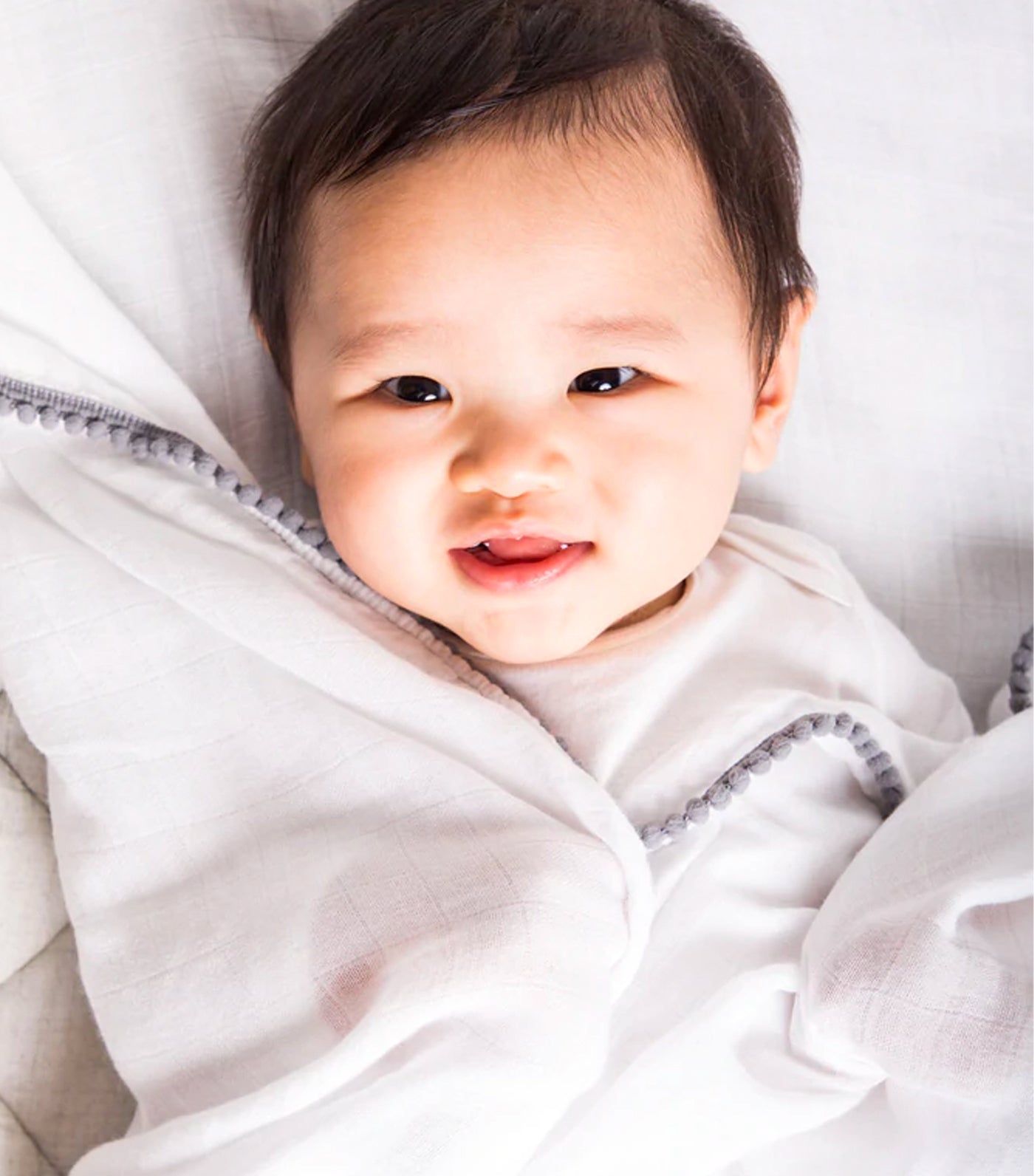 Bamboo Pom Pom  Swaddle