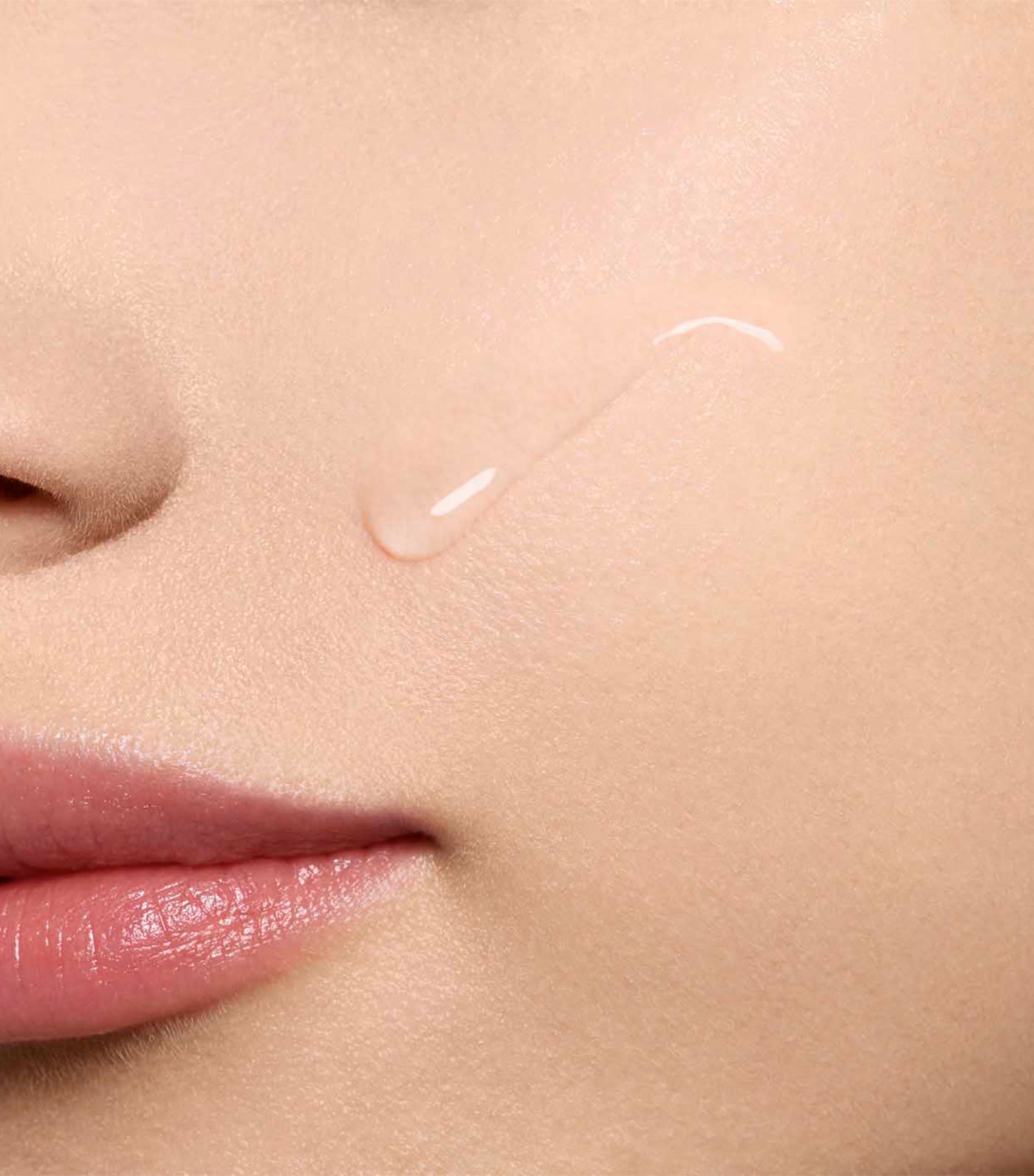 Bright Plus Dark Spot-Targeting Treatment Essence