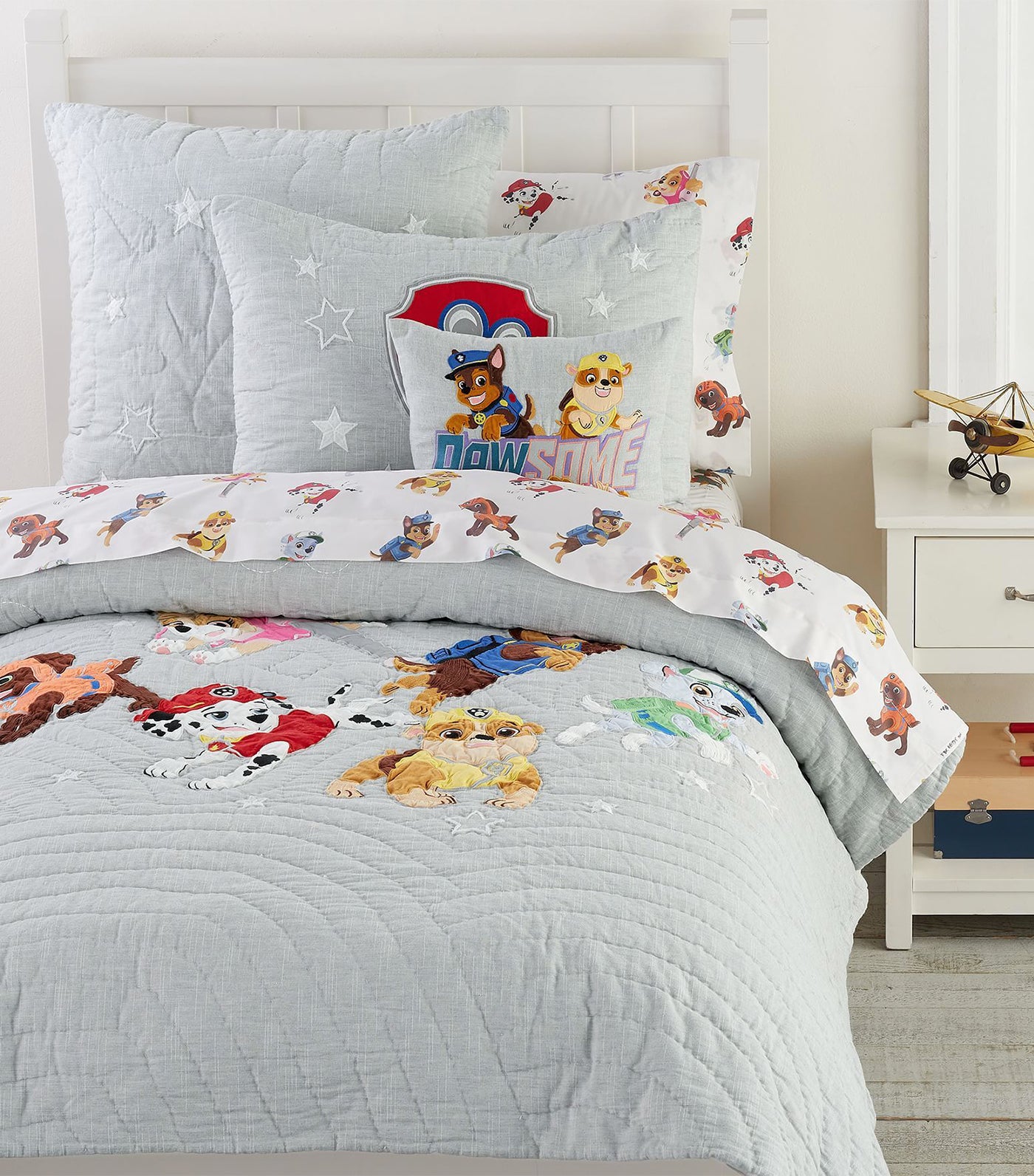 pottery barn kids paw patrol™ quilt