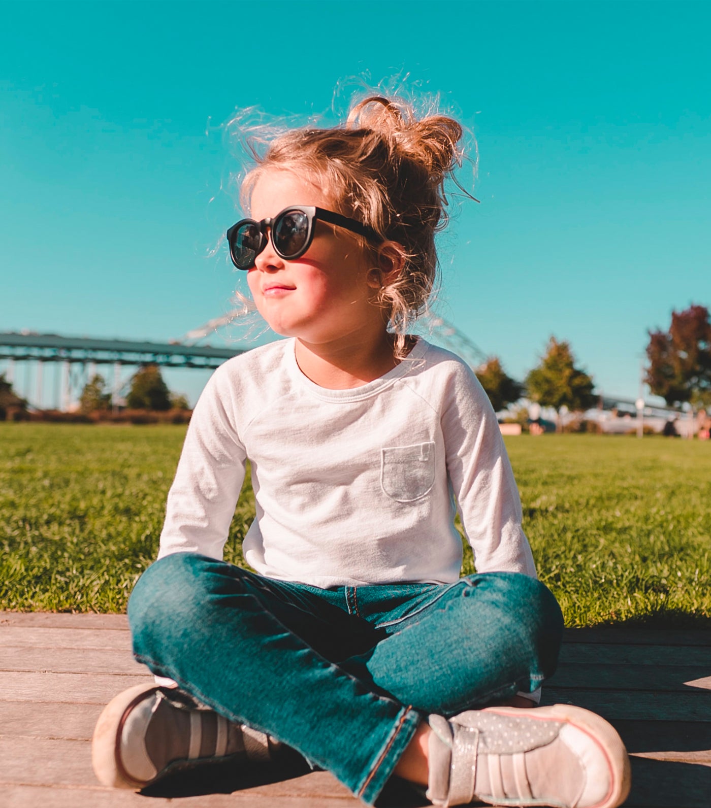 real shades matte black toddler chill (2-4 years old)