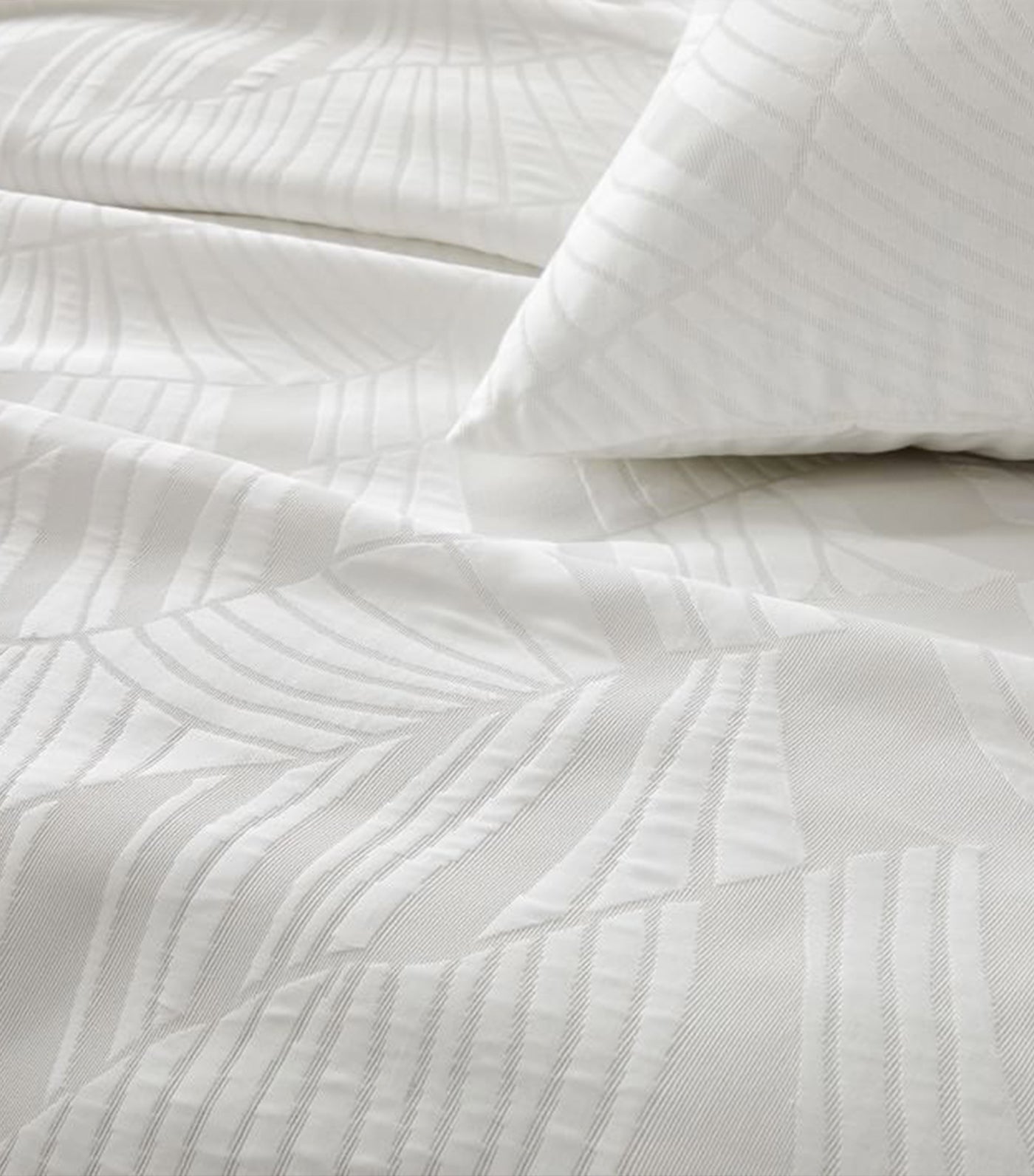TENCEL™ & Cotton Matelasse Rippled Duvet Cover & Shams Collection - White