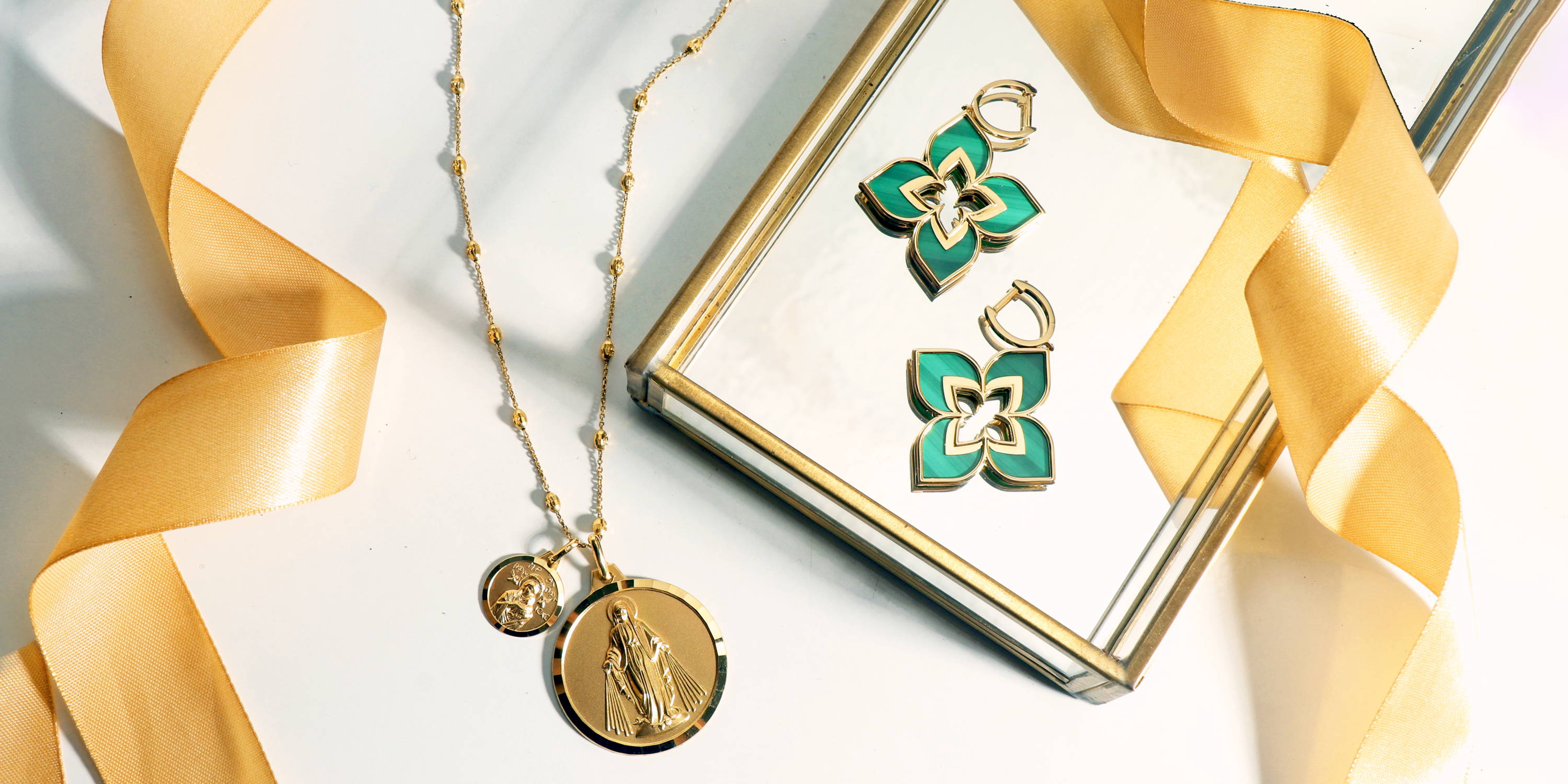 Extraordinary Christmas Gifts for the Fine Jewelry Lover