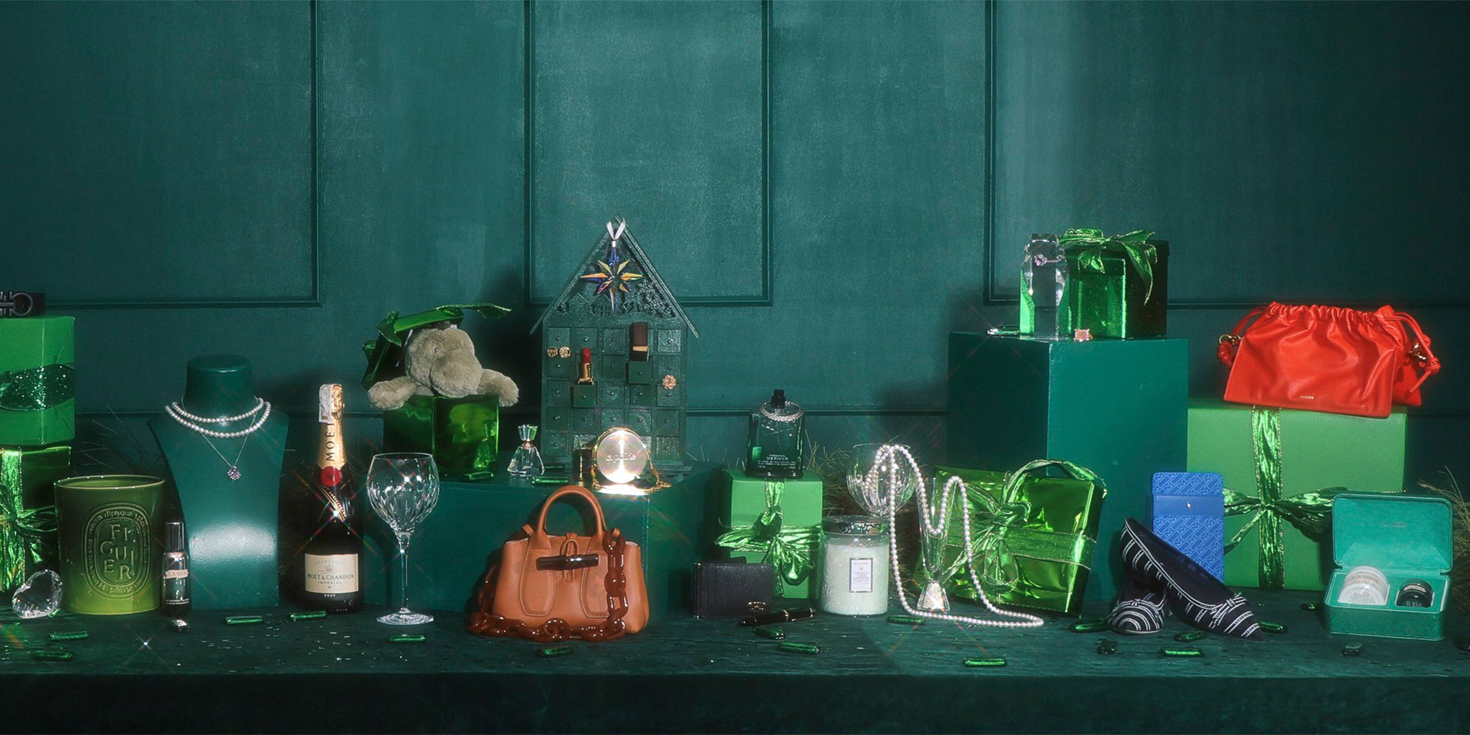 The Holiday Gift Guide 2021: Timeless Luxuries