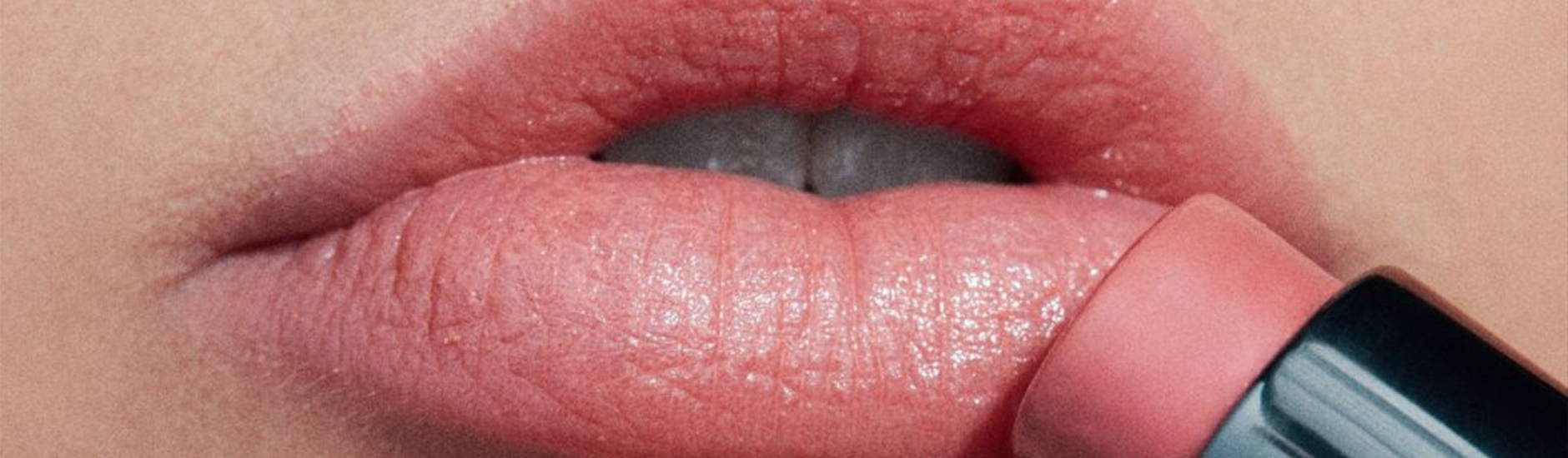 This is What Experts Say Your Lipstick Should Actually Do