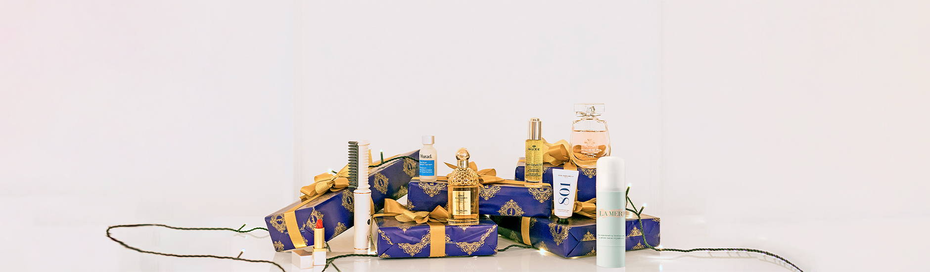 Extraordinary Christmas Gifts for The Beauty Enthusiast