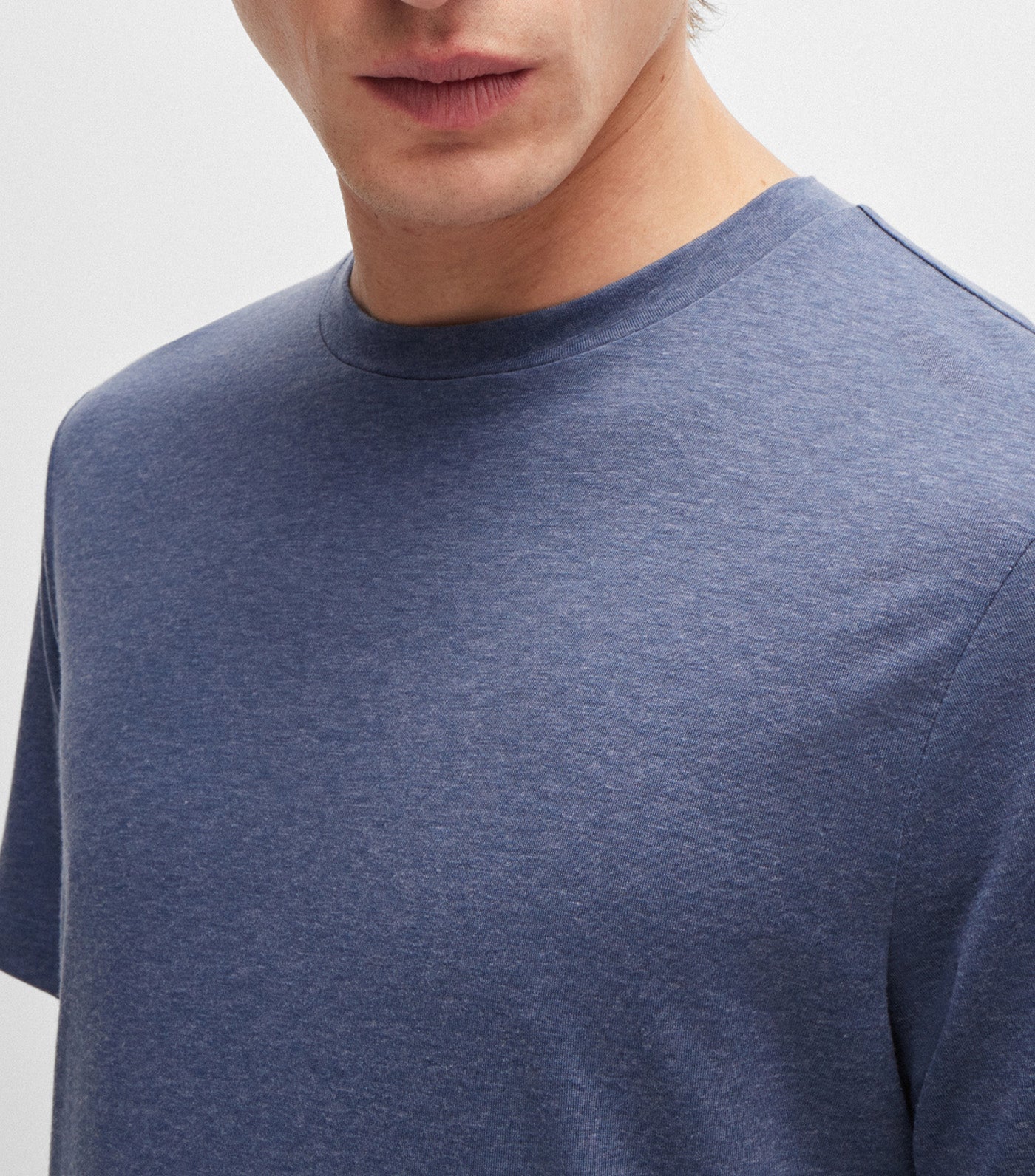 Slim-Fit T-Shirt in Performance Fabric Navy