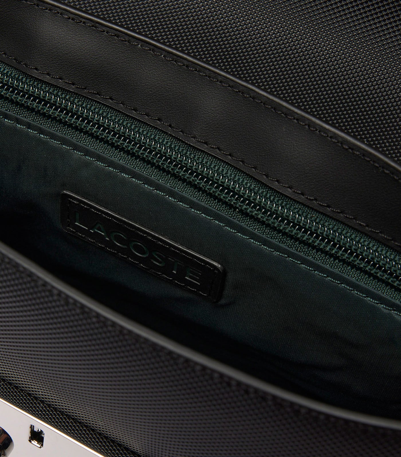 Daily City Flap Close Messenger Bag Noir