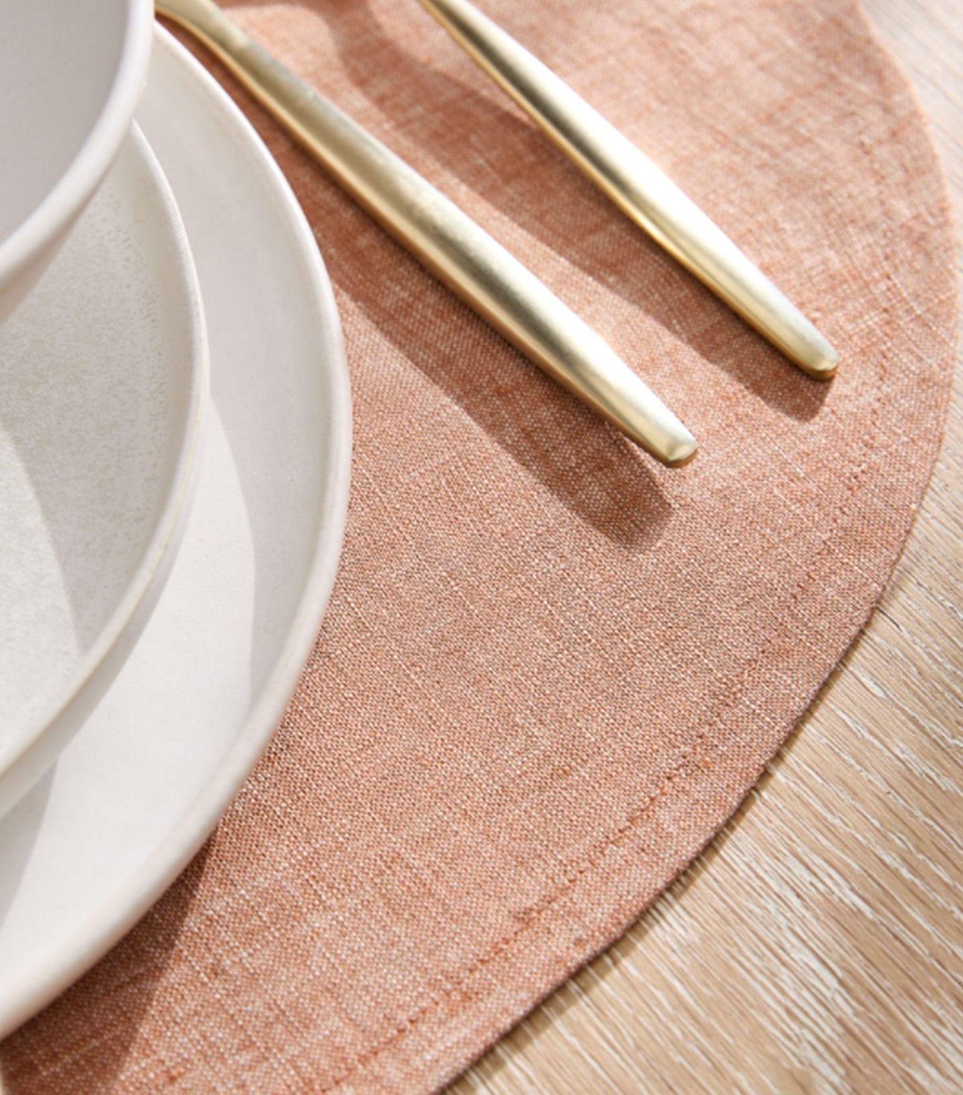 European Linen Oval Placemat