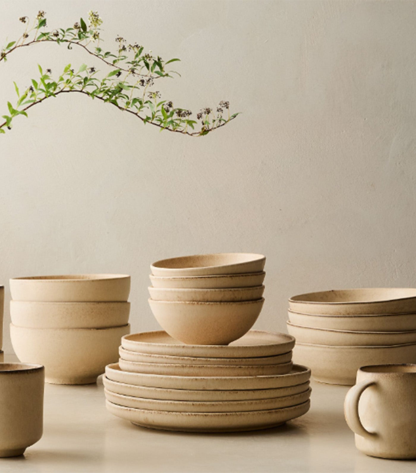 west elm Kanto Stoneware Dinner Plate Beige