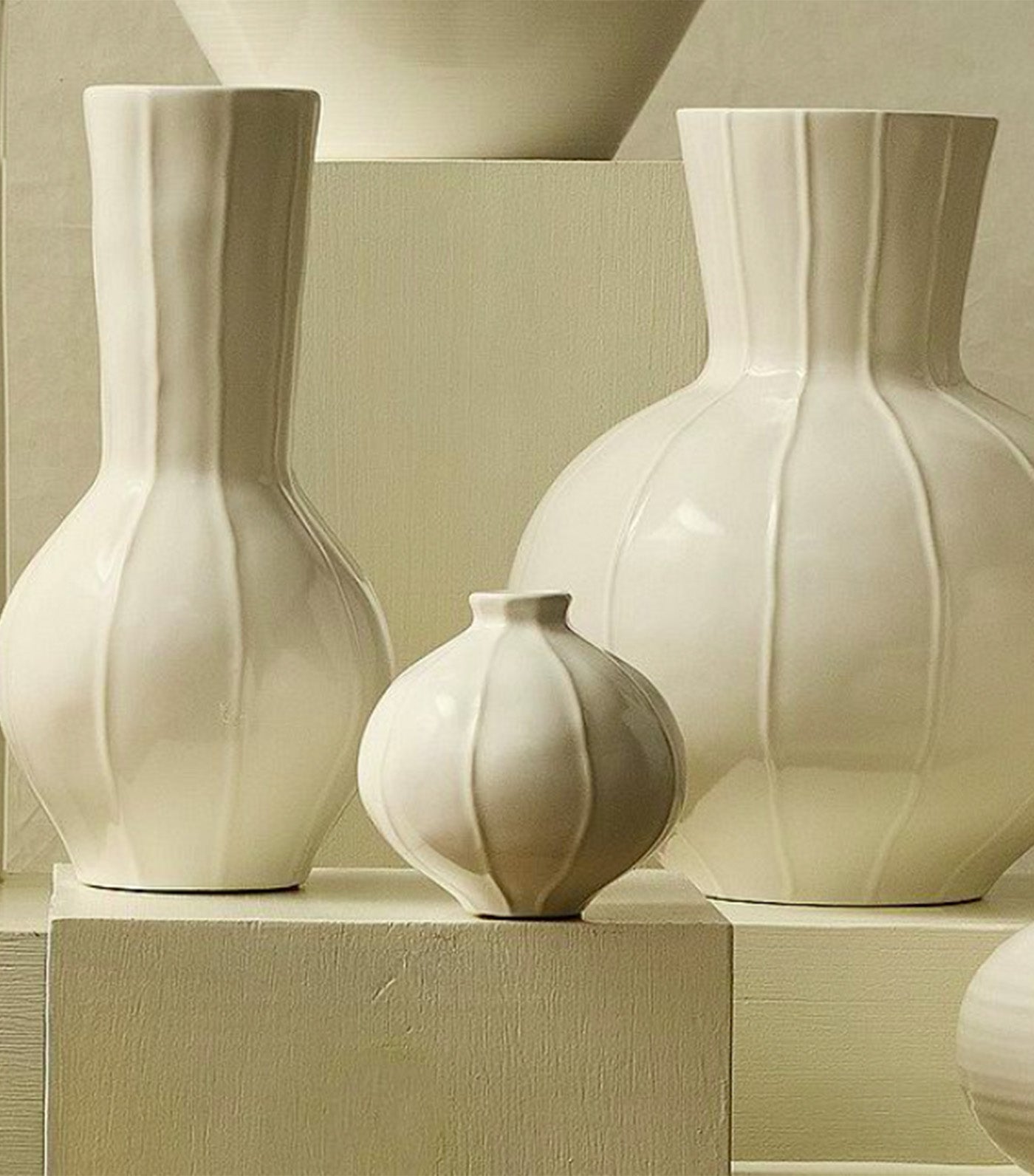 west elm Florist Ceramic Round Vase Alabaster