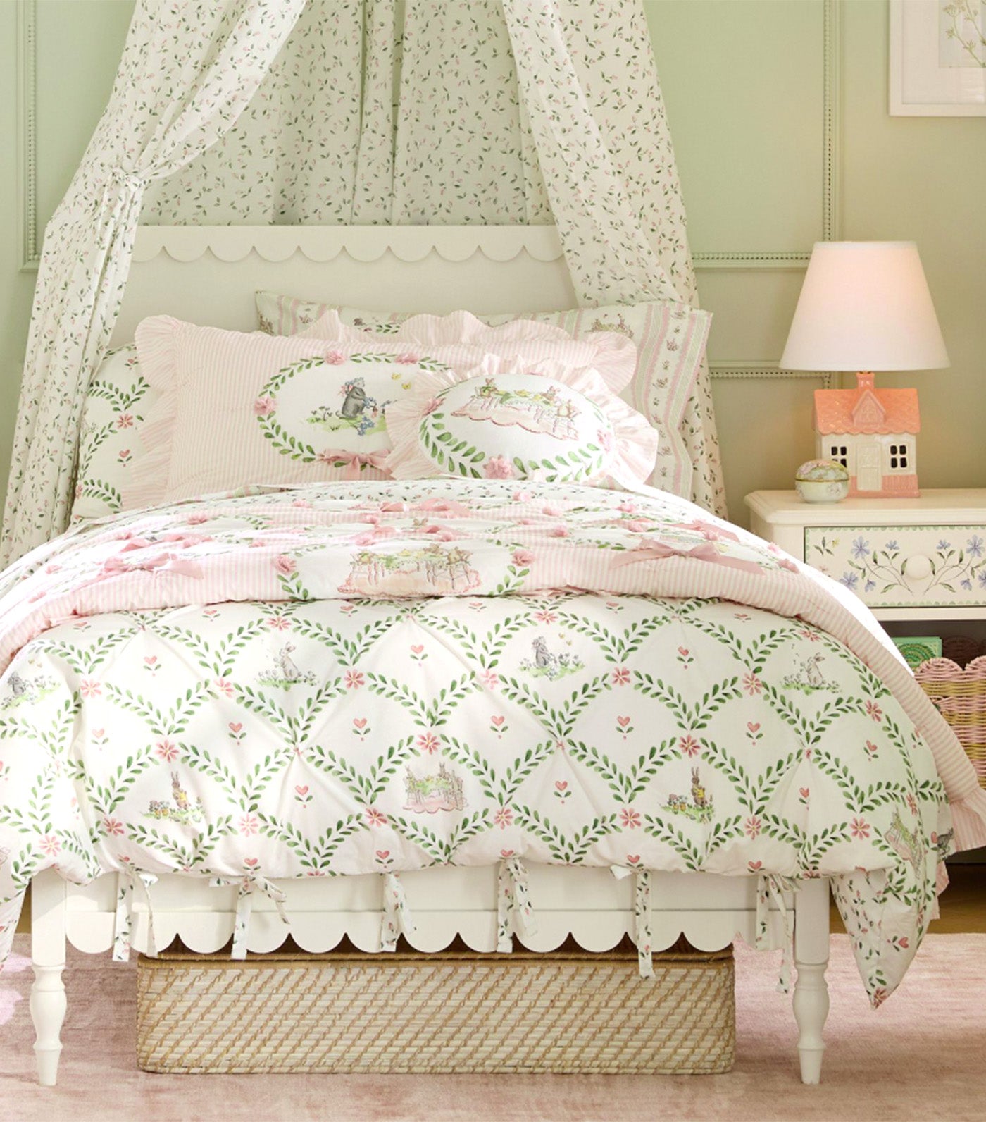 Riley Sheehey Nightstand 19in White