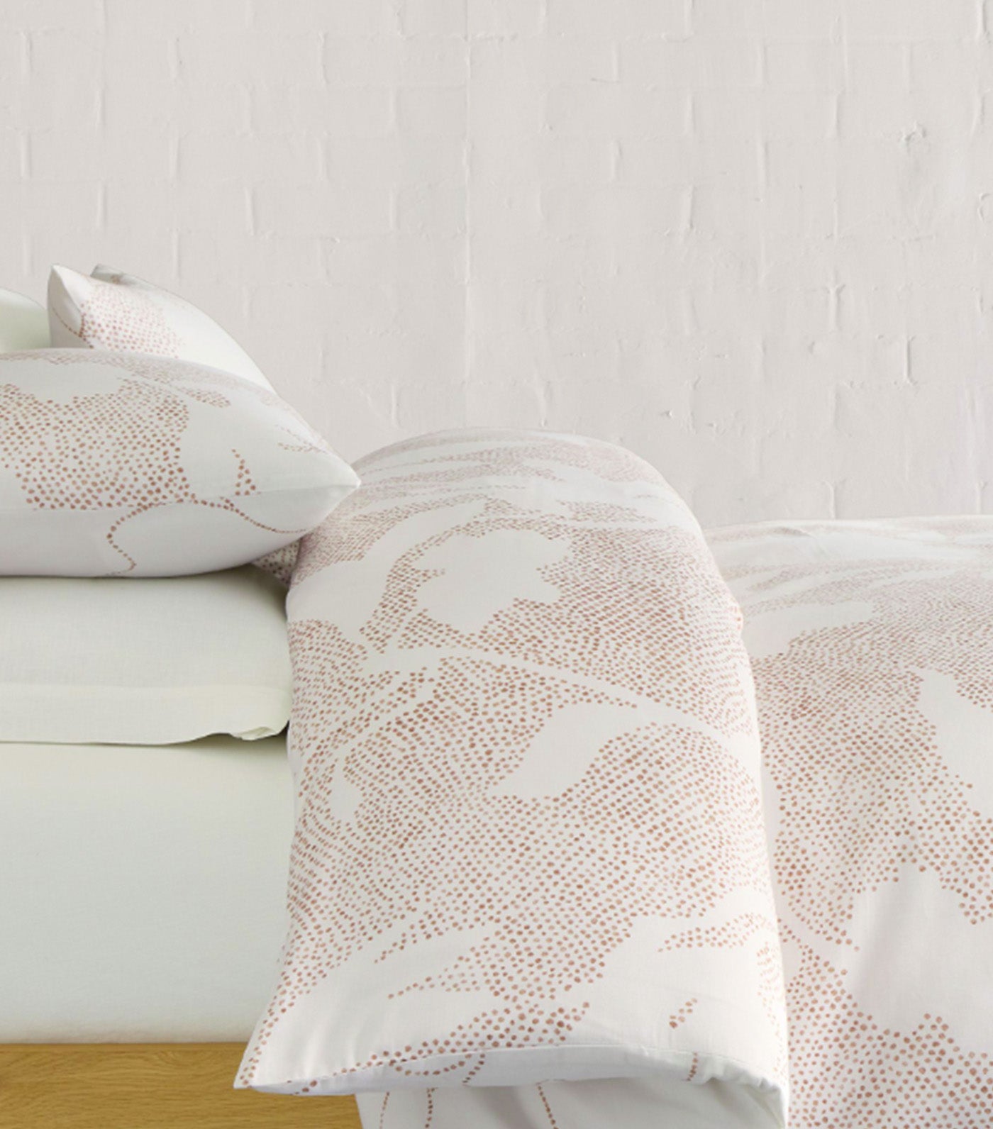 Silhouette Dotted Floral Duvet Cover Brick