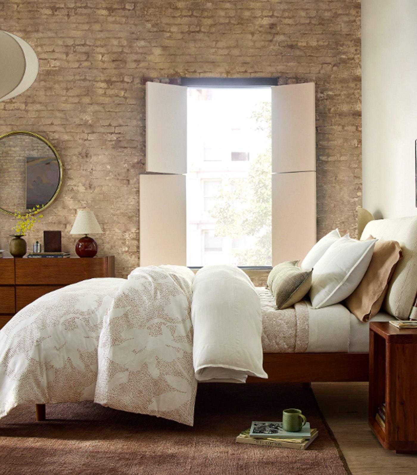 Silhouette Dotted Floral Duvet Cover & Shams