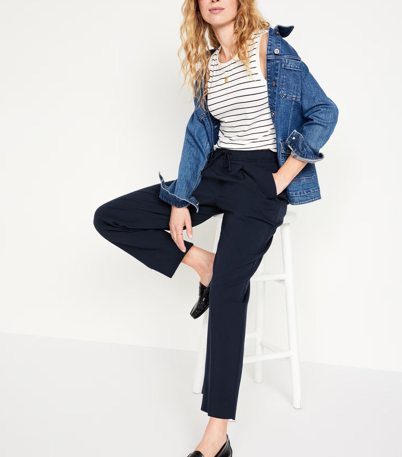 Women's High-Waisted Billie Straight Trouser In The Navy