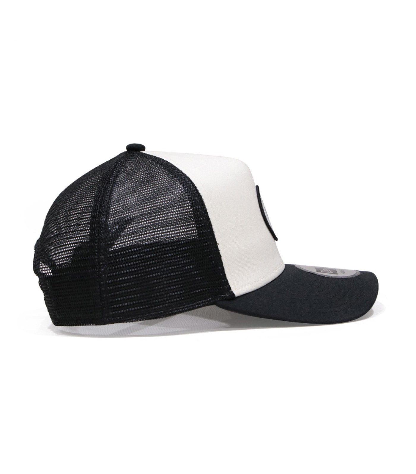Round Patch 9FORTY A-Frame Trucker Cap Chrome/Black