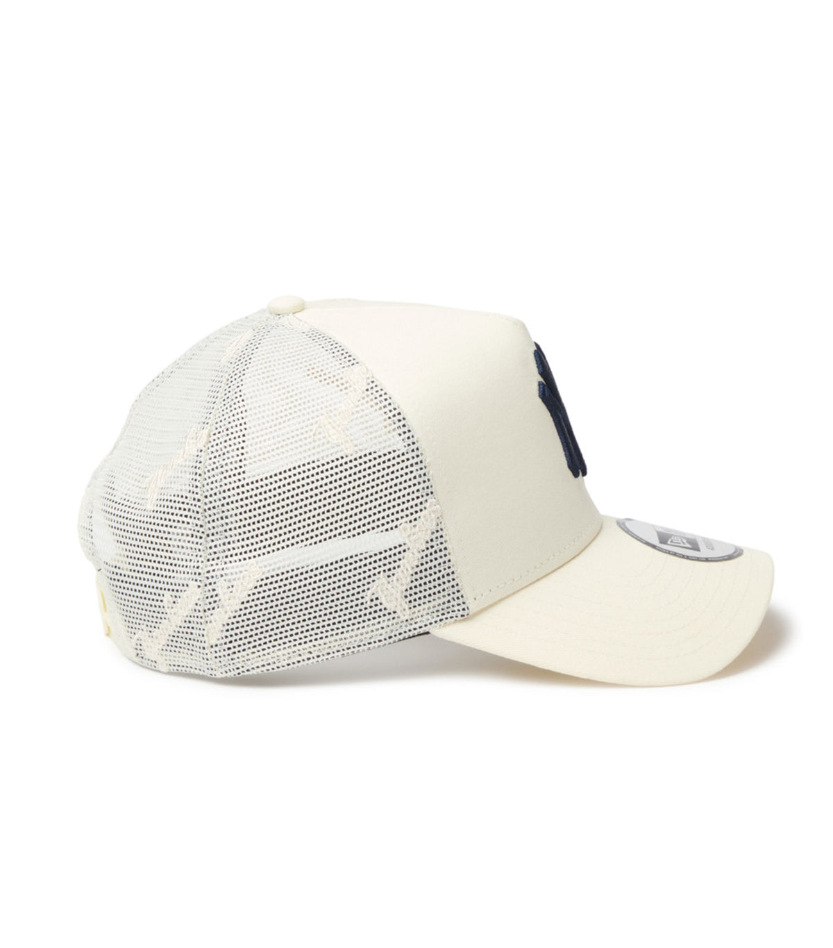 New York Yankees Embroidered 9FORTY A-Frame Trucker Snapback Cap Cream