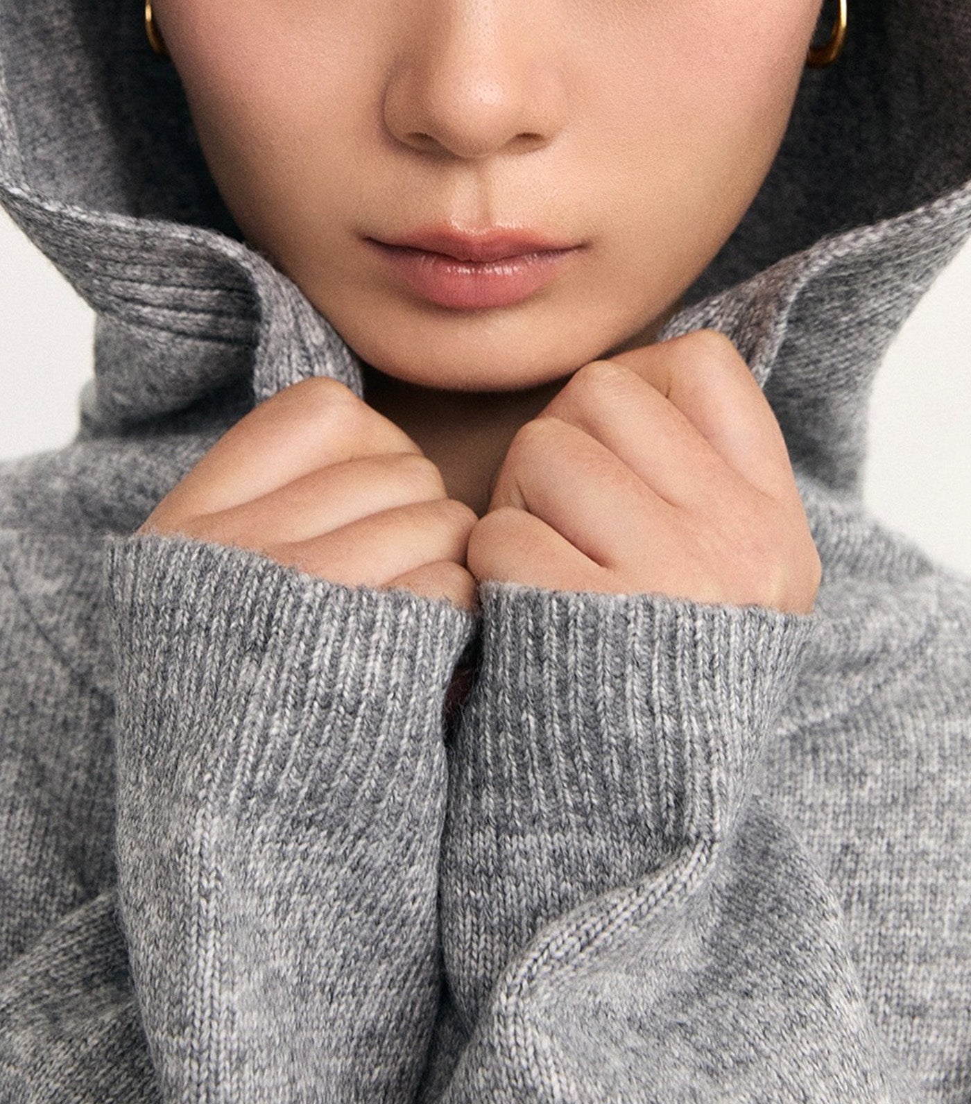 Knitted Hoodie with Bow Mid Gray