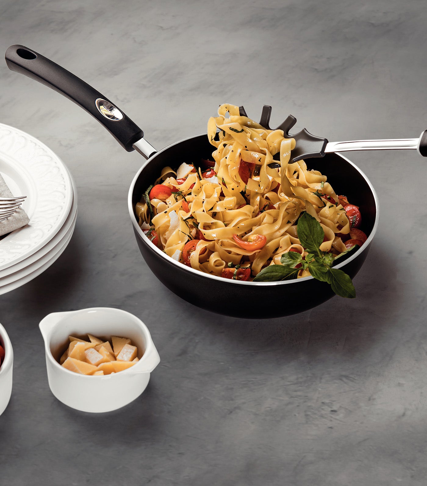 Tramontina Utilità Collection Nylon Universal Spoon Black