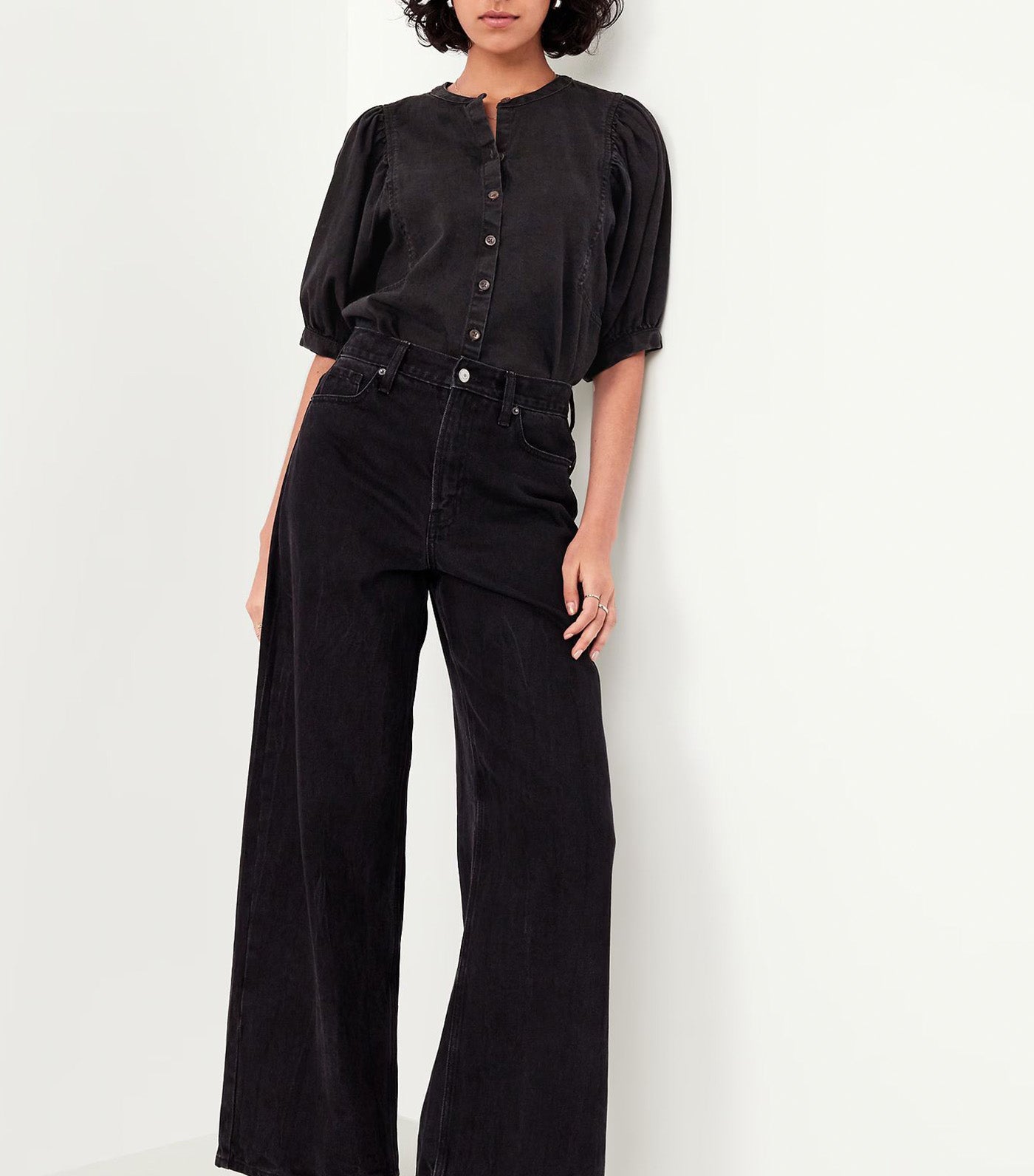 Old Navy Puff-Sleeve Button-Down Cropped Shirt Black Wash